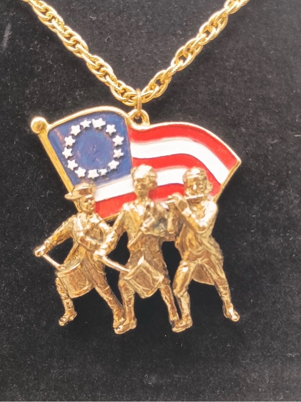 Vtg 1976 Bicentennial Pendant Necklace Americana patriot 1776–1976 USA 250 Years